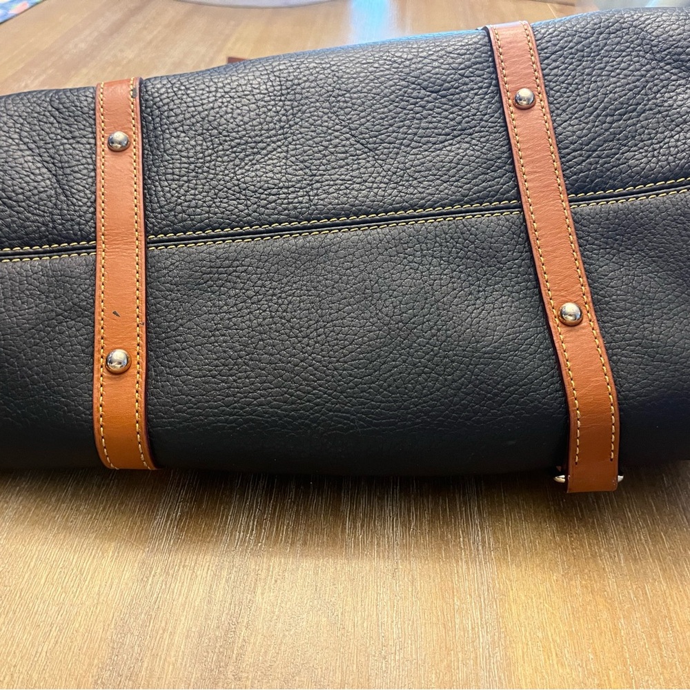 Dooney and Bourke Large Satchel - Picture 7 of 10
